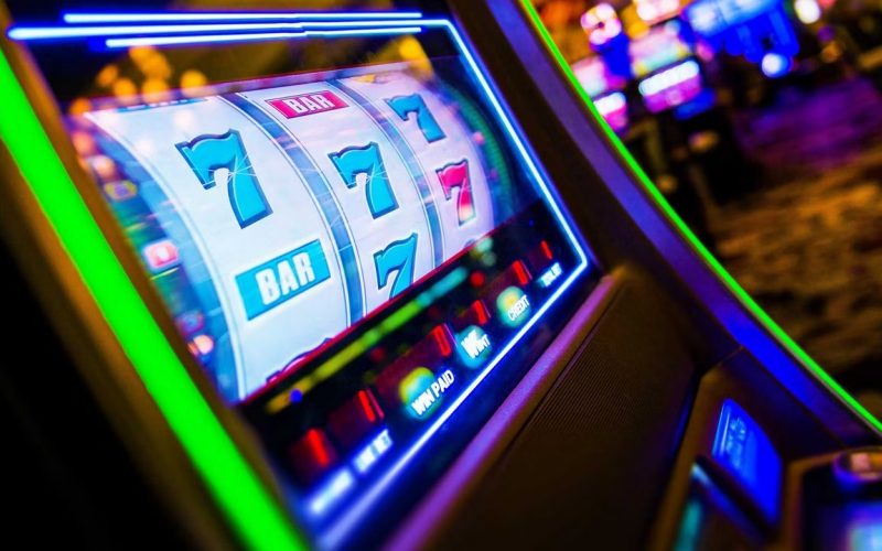 reel-slots-machine-777-onboard-things-to-do-casino